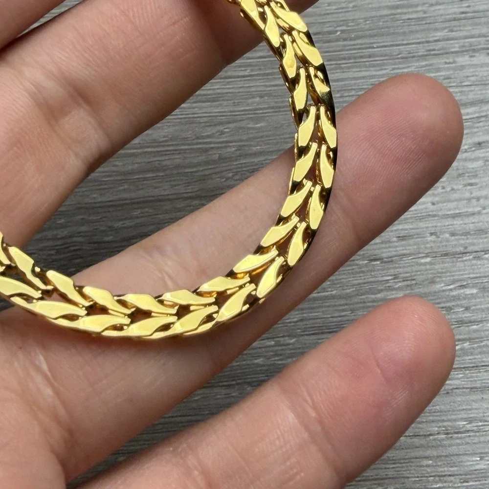 Vintage Monet Gold Tone Chevron Link Bracelet Chevron Herringbone Signed New